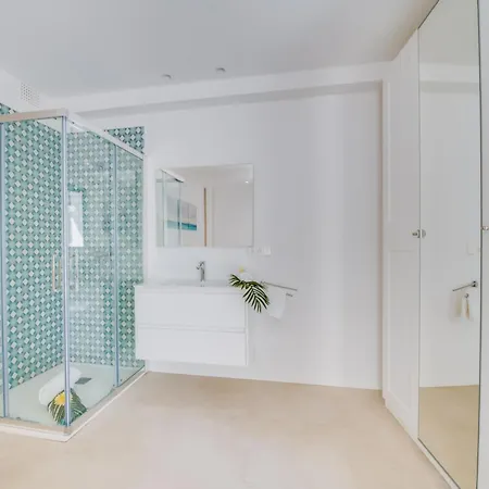 One Bedroom Apartment,