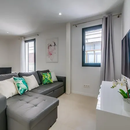 One Bedroom Apartment,